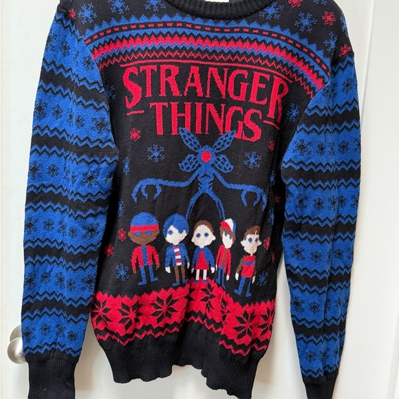 Men’s Netflix Stranger Things Black and Blue Sweater—Size L - Picture 6 of 8
